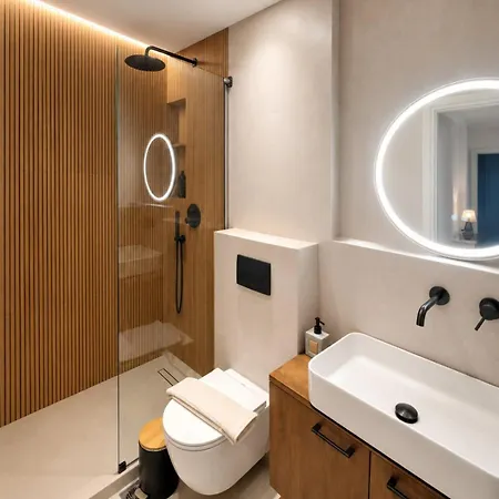 Aura Di Centro لايميناس